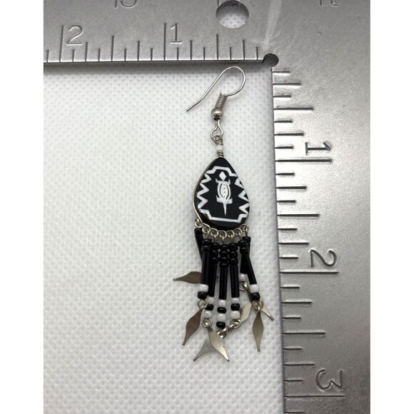 Vintage Black & White Beaded Fringe Dangle Drop Earrings Lizard SW Style Retro - Picture 6 of 7